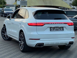 Porsche Cayenne foto 3