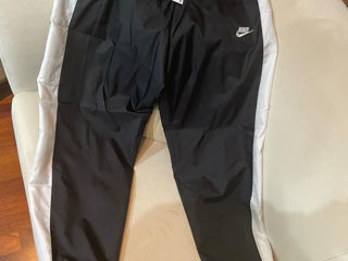 Nike custum sportiv original marimea M Recent adus foto 5