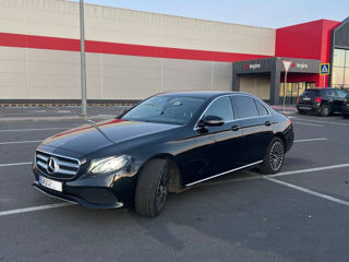 Mercedes E-Class foto 2