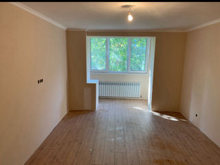 Apartament cu 2 camere, 67 m², Botanica, Chișinău foto 1