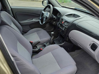 Nissan Almera N16 foto 6