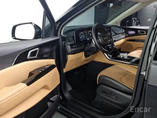 KIA Carnival фото 9