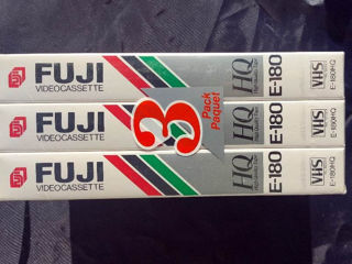 Новые запечатанные видеокассеты Fuji made in Japan,по 80 лей.