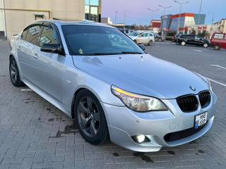 BMW 5 Series foto 3