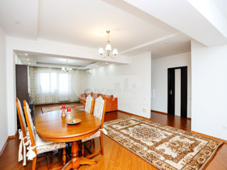 Apartament cu 3 camere, 115 m², Râșcani, Chișinău foto 4