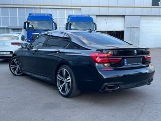 BMW 7 Series foto 4