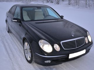 Mercedes E Class foto 3