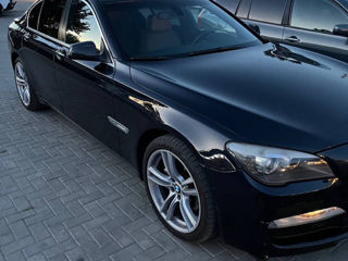 BMW 7 Series foto 4