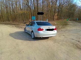 BMW 3 Series foto 2