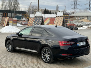 Skoda Superb foto 8