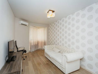 Apartament cu 3 camere, 95 m², Centru, Chișinău foto 5