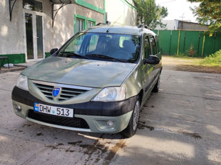 Dacia Logan foto 4