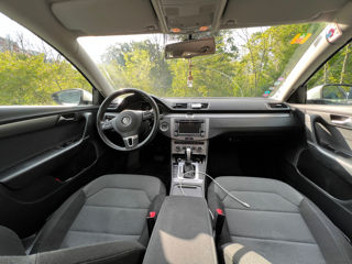 Volkswagen Passat foto 4