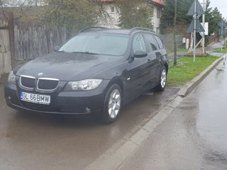 BMW 3 Series Touring foto 10