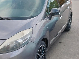 Renault Grand Scenic foto 3