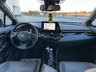 Toyota C-HR foto 17