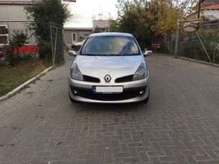 Renault Clio foto 2