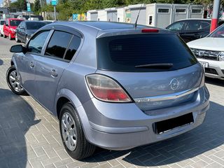 Opel Astra foto 3