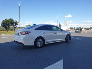 Hyundai Sonata foto 9