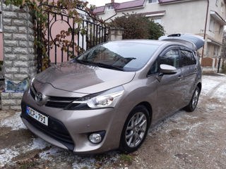 Toyota Verso foto 2