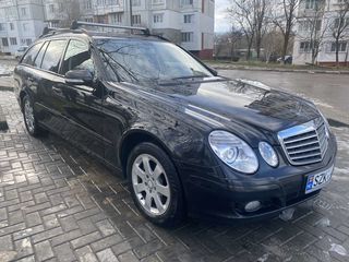 Mercedes E Class foto 1