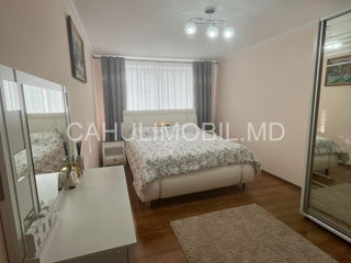 Apartament cu 3 camere, 71 m², Periferie, Cahul foto 6