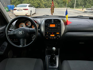 Toyota Rav 4 foto 10