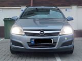 Opel Astra foto 2