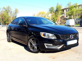 Volvo S60 foto 2