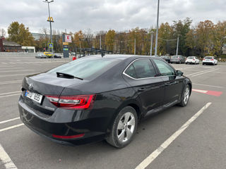 Skoda Superb foto 3