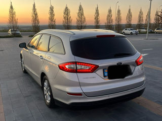 Ford Mondeo foto 4