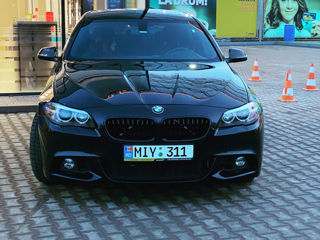 BMW 5 Series foto 4