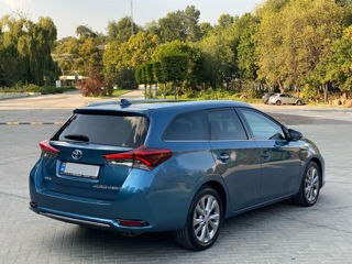 Toyota Auris foto 4