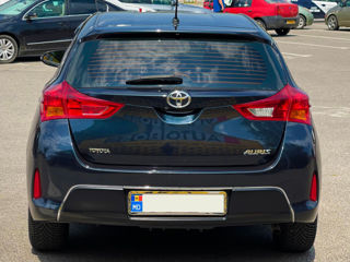 Toyota Auris foto 9