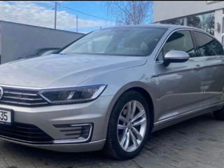 Volkswagen Passat foto 3