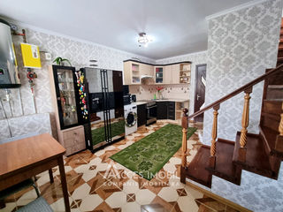 Casă în 2 niveluri! str. Cernăuți/str. Sarmizegetusa, Botanica, 75m2 + 3 ari! foto 2