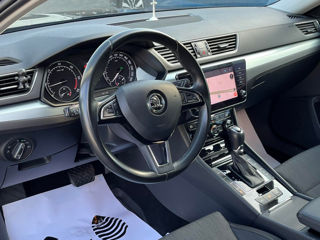 Skoda Superb foto 8