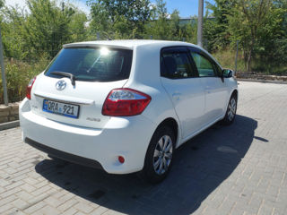 Toyota Auris foto 8