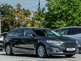 Ford Mondeo foto 1