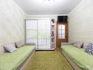 Apartament cu 2 camere, 67 m², Buiucani, Chișinău foto 4