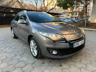 Renault Megane foto 2