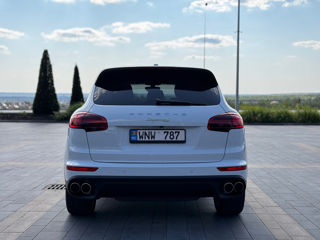 Porsche Cayenne foto 5