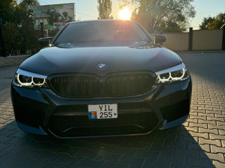 BMW 5 Series foto 7