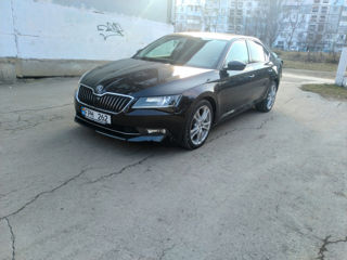 Skoda Superb foto 4