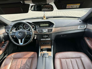 Mercedes E-Class фото 6