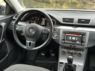 Volkswagen Passat foto 13