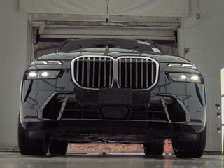 BMW X7 foto 3