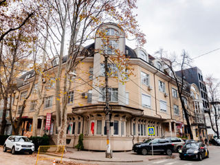 Apartament cu 4 camere, 330 m², Centru, Chișinău foto 9