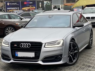 Audi S8 foto 4