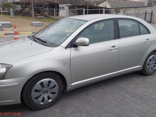 Toyota Avensis foto 3